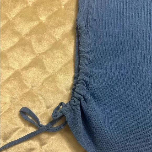 ZARA baby blue top with an open side at the waist and tie - Picture 3 of 3